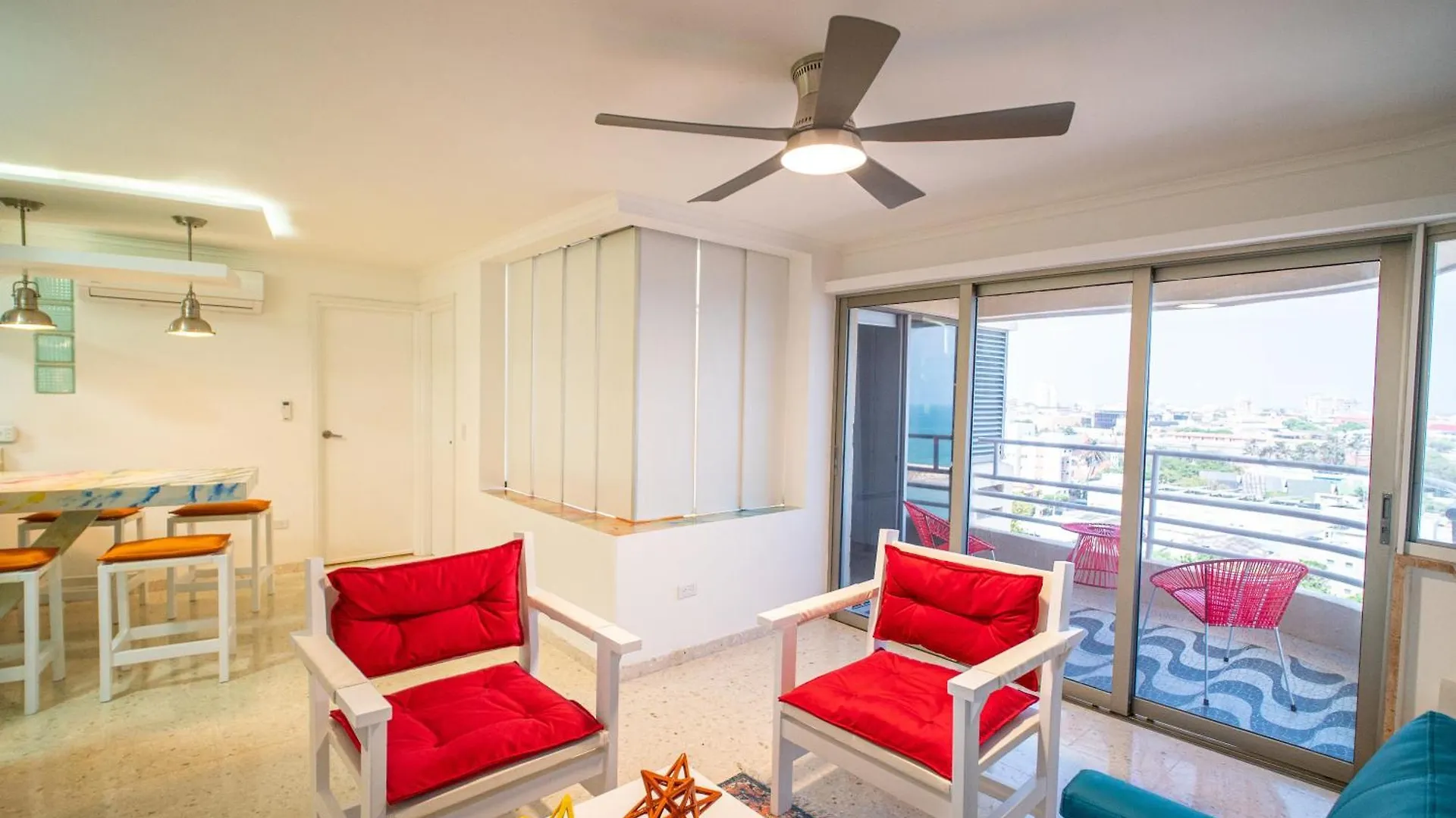 Beachfront Bliss, Luxury With Breathtaking Views Cartagena Colombia