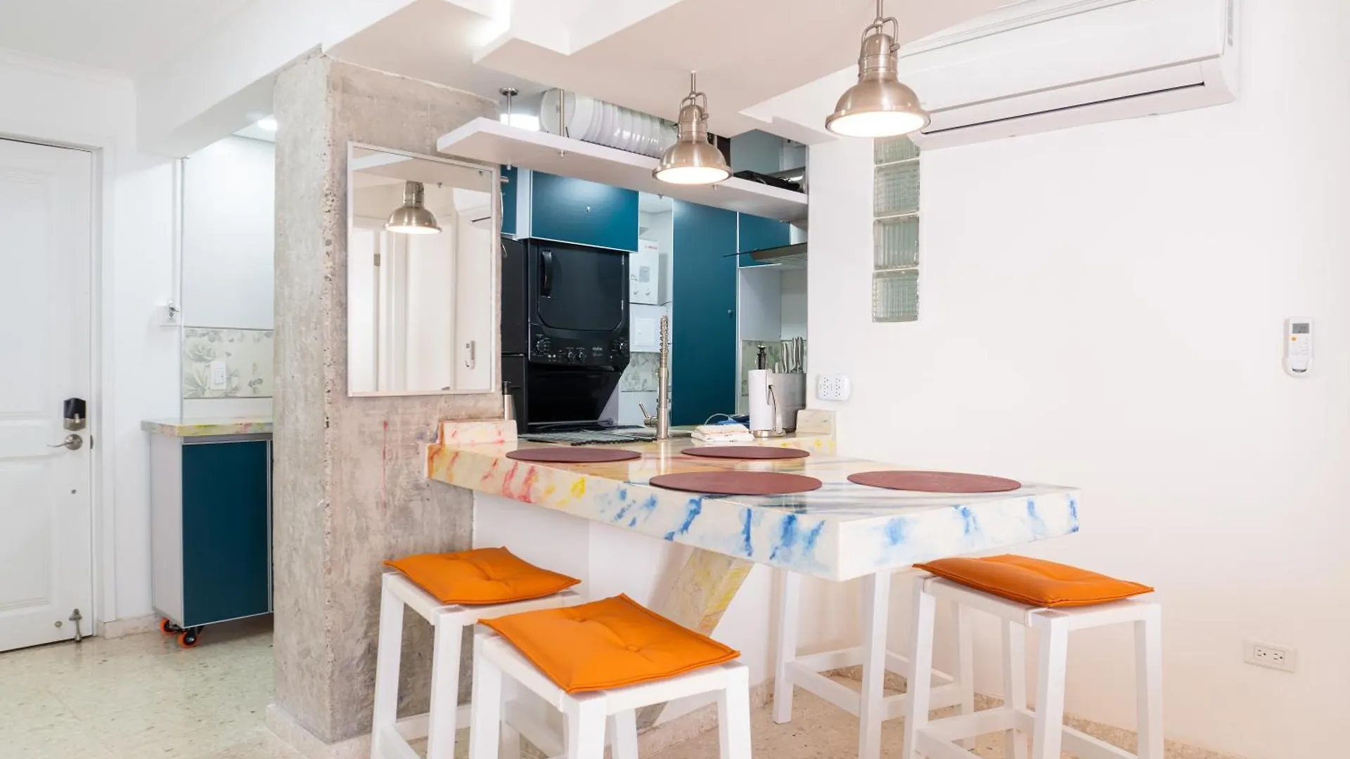 Beachfront Bliss, Luxury With Breathtaking Views Cartagena Apartment