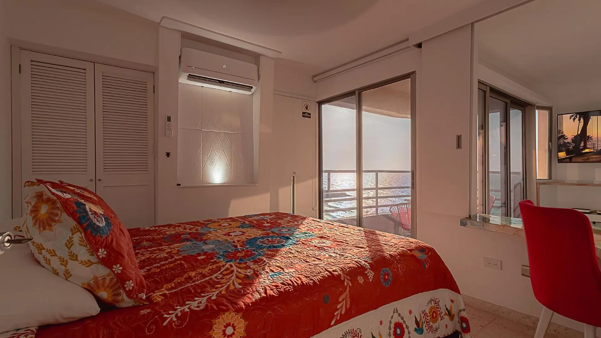 Beachfront Bliss, Luxury With Breathtaking Views Cartagena