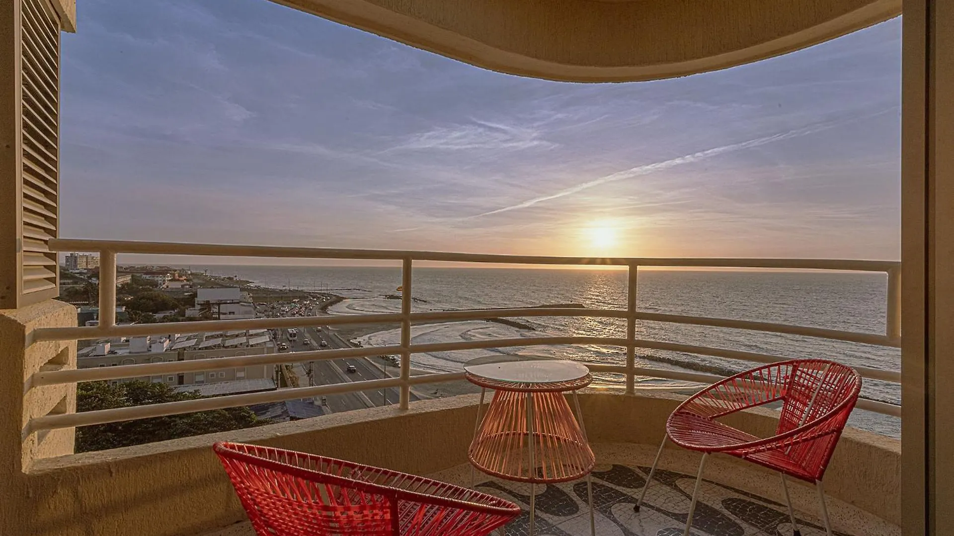 Beachfront Bliss, Luxury With Breathtaking Views Cartagena